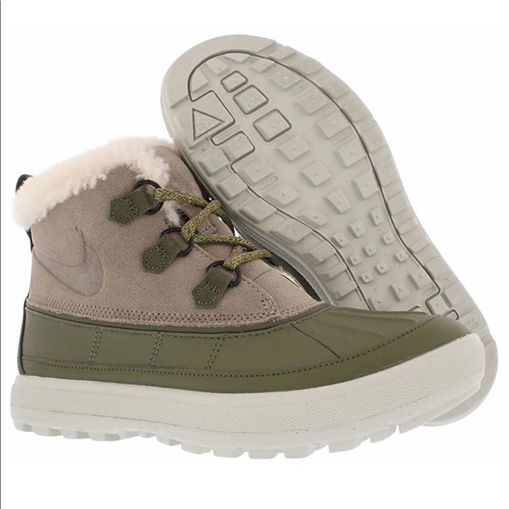 Women Nike’s size 11 (waterproof)